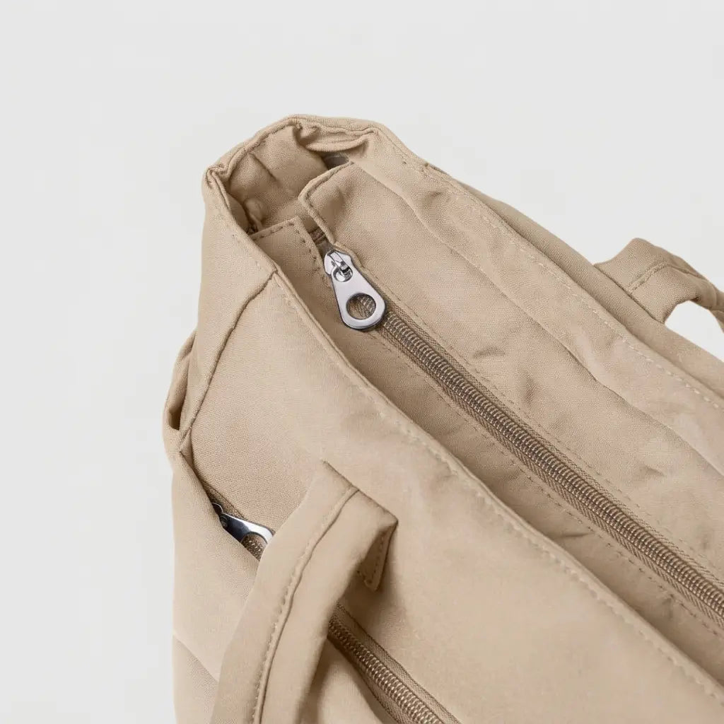 Vantellia · Quilted Soft-Touch Tote